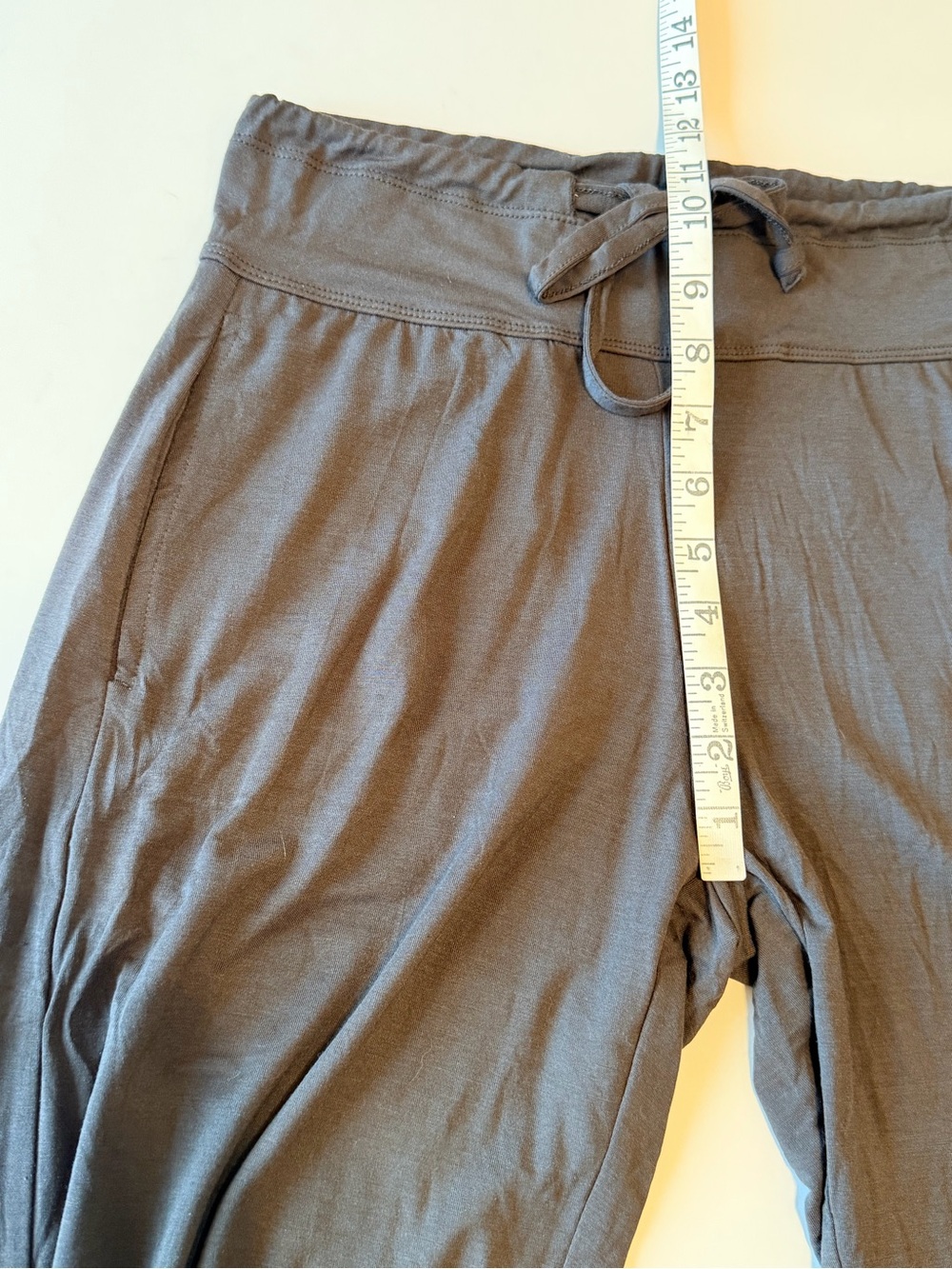 Barefoot Dreams Luxe Milk Jersey Namaste Joggers with pockets, grey, Size Small - Picture 4 of 13